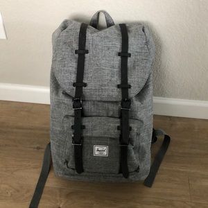 Herschel Little America Mid-Volume Backpack